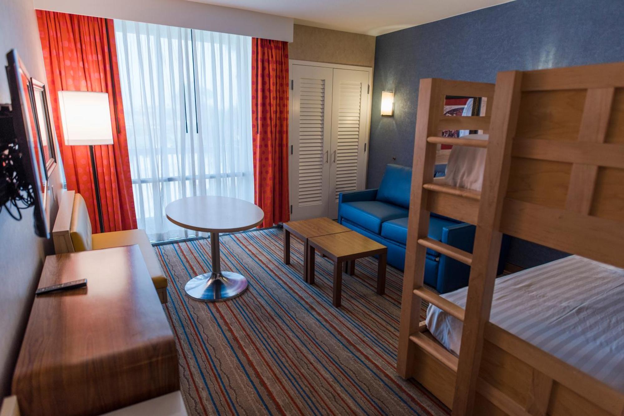 Howard Johnson By Wyndham Anaheim Hotel & Water Playground Kültér fotó