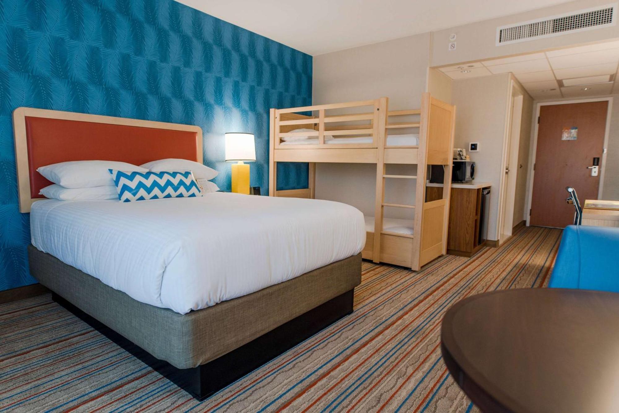 Howard Johnson By Wyndham Anaheim Hotel & Water Playground Kültér fotó